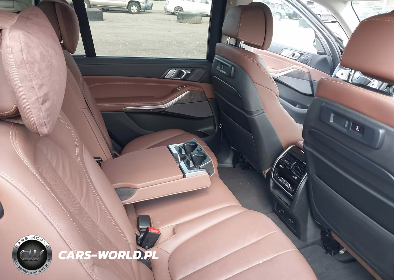 2021 BMW X7 xDrive40I VIN:5UXCW2C05M9F51708 - 8