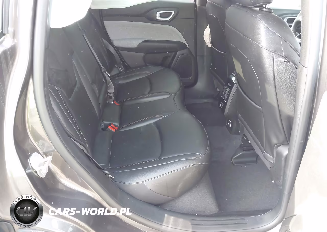 2024 Jeep Compass Latitude Lux Fwd VIN:3C4NJDFN2RT594023 - 8