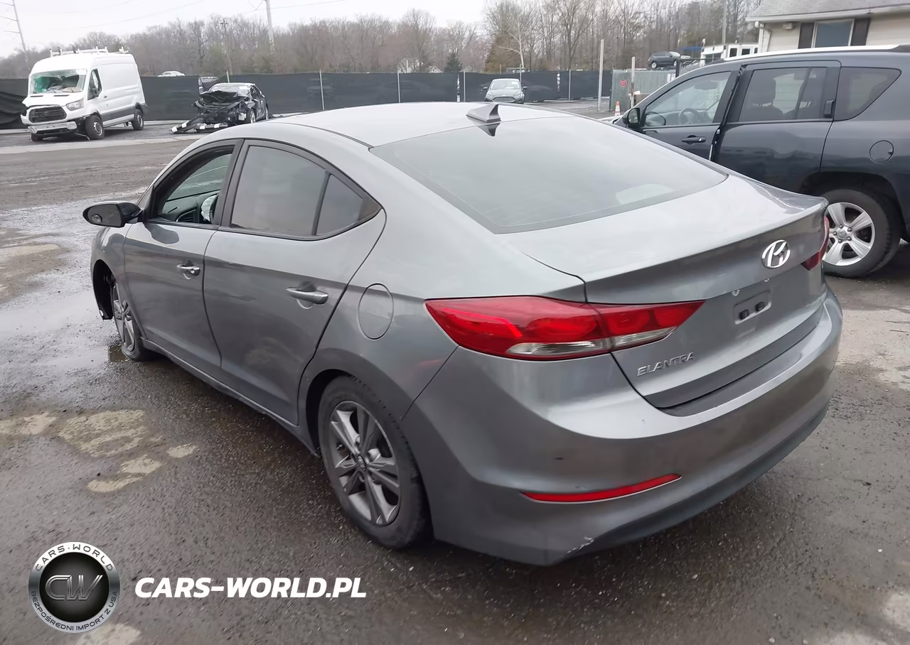 2018 Hyundai Elantra Value Edition VIN:5NPD84LF8JH292695 - 3
