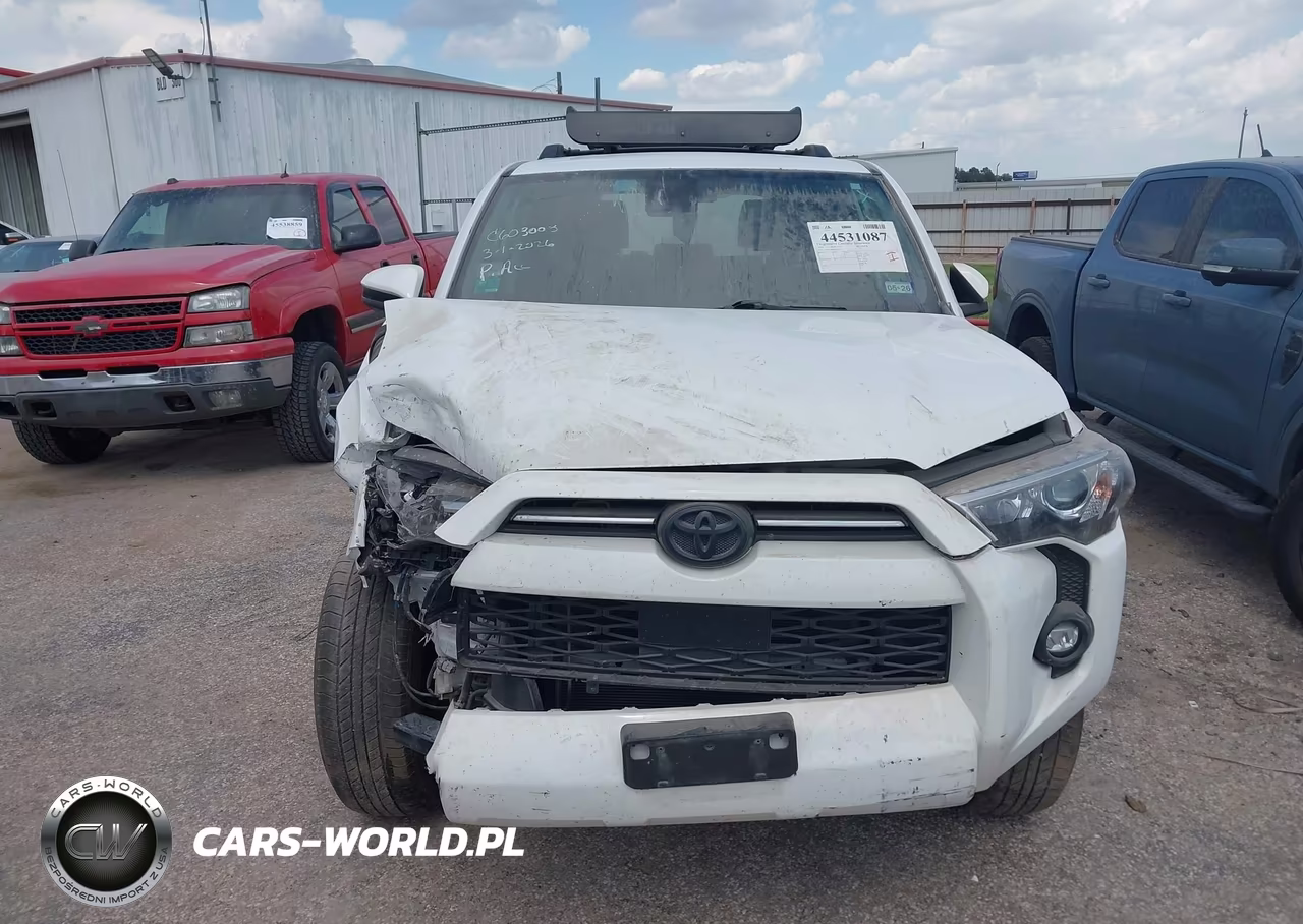 2021 Toyota 4Runner Trail Special Edition VIN:JTEBU5JR8M5916713 - 11