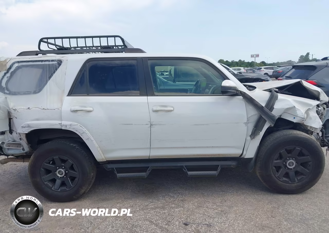 2021 Toyota 4Runner Trail Special Edition VIN:JTEBU5JR8M5916713 - 12