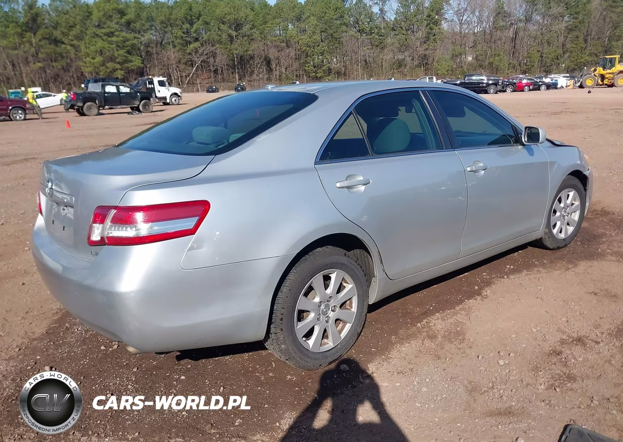 2011 Toyota Camry Le VIN:4T1BF3EK3BU696623 - 4