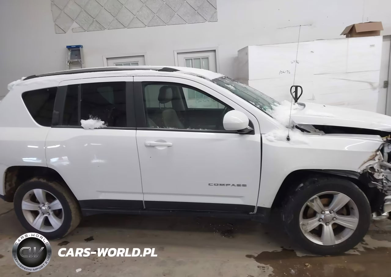 2014 Jeep Compass Latitude VIN:1C4NJCEA4ED503293 - 13