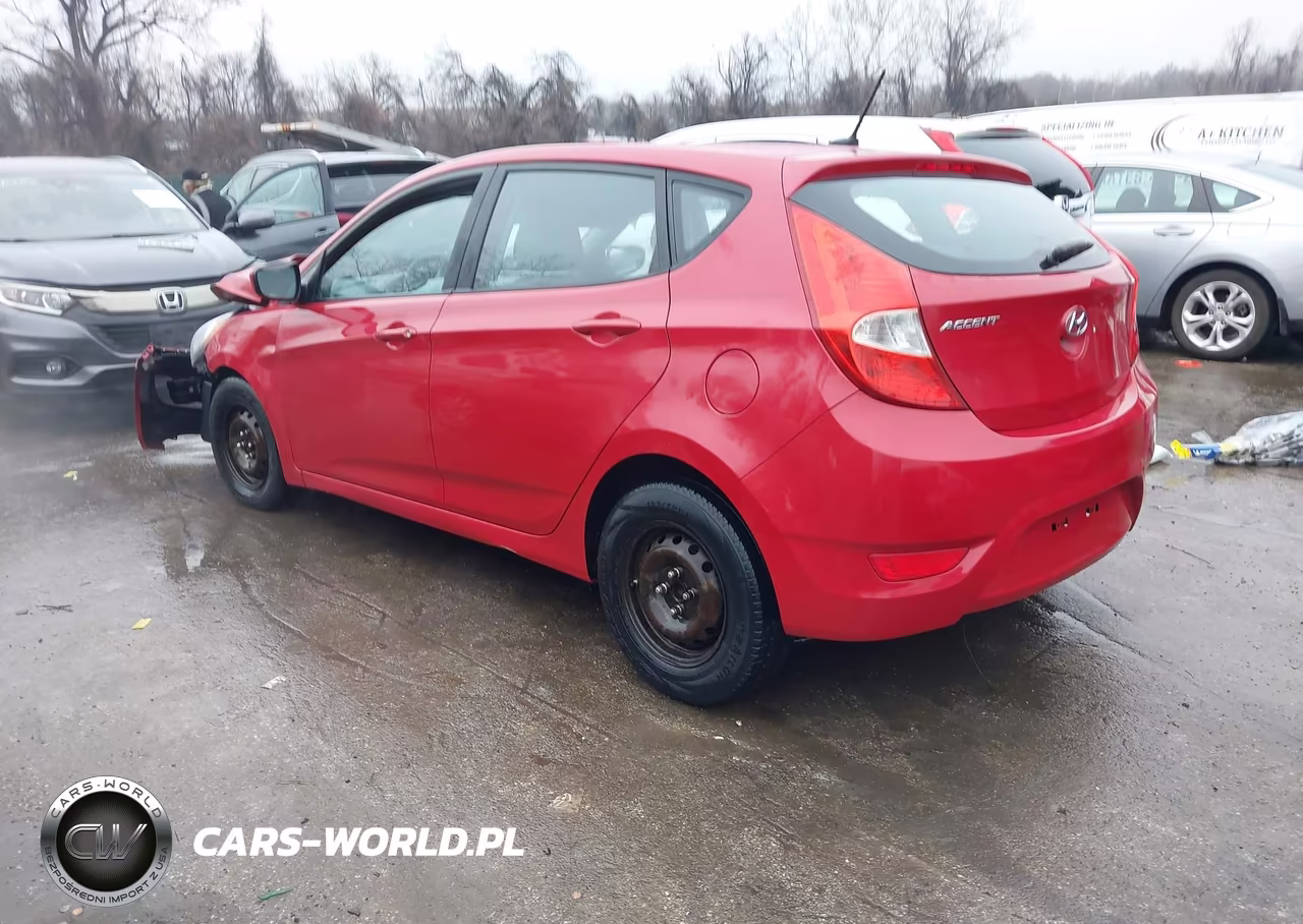 2013 Hyundai Accent Gs VIN:KMHCT5AE3DU128805 - 3