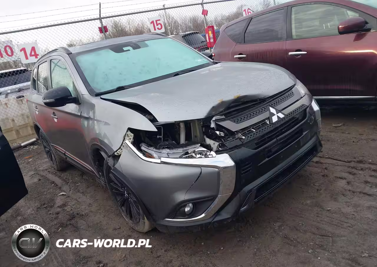 2020 Mitsubishi Outlander Le 2.4