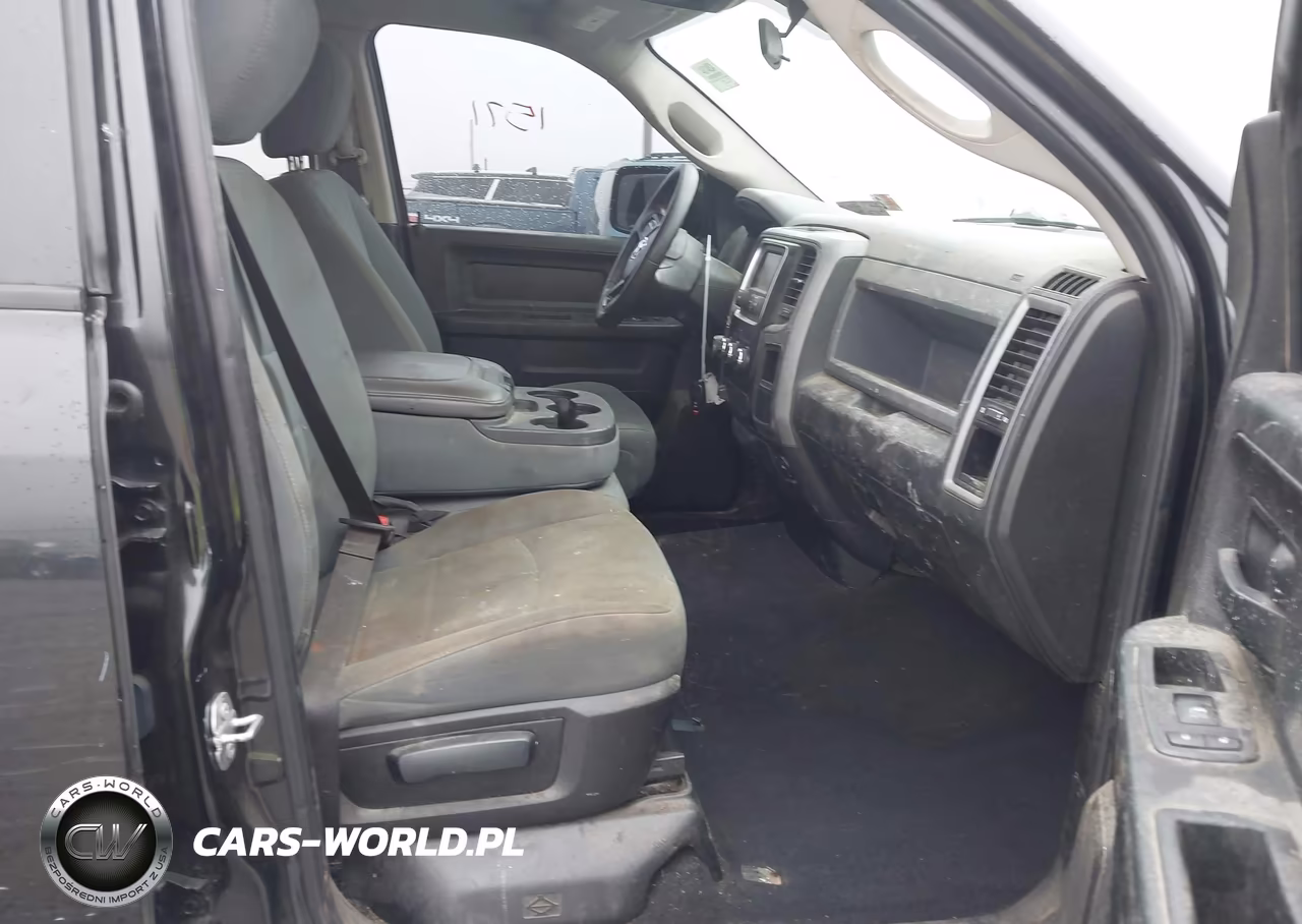 2017 Ram 1500 Express 4X4 6'4 Box VIN:1C6RR7FG7HS861872 - 5