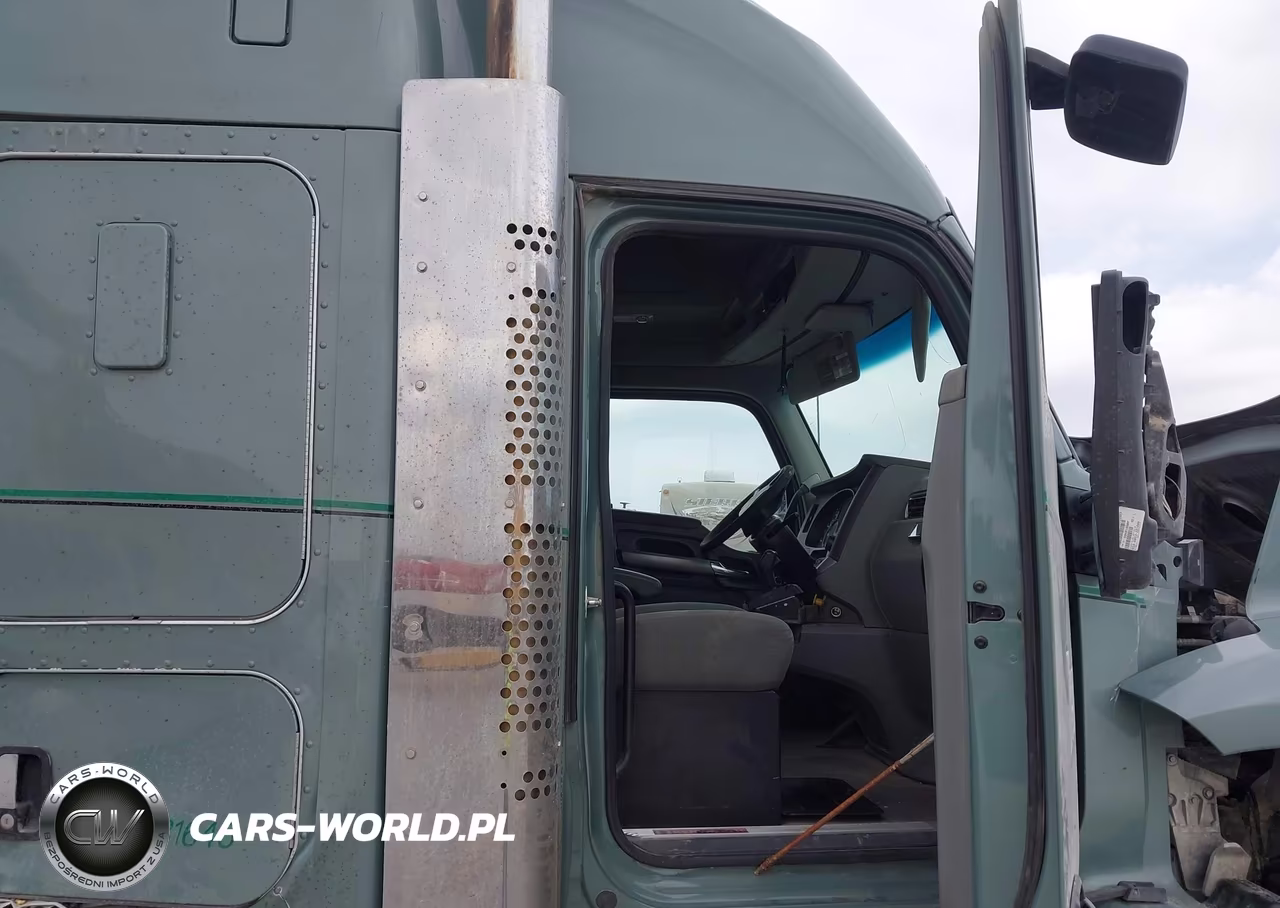 2018 Kenworth T880 VIN:1XKZPP9X2JJ181646 - 7