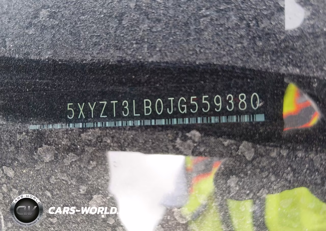 2018 Hyundai Santa Fe Sport 2.4L VIN:5XYZT3LB0JG559380 - 9