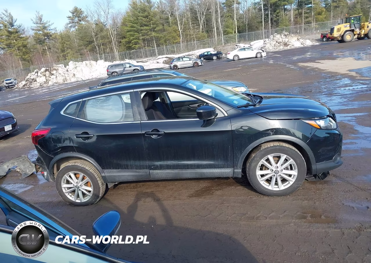 2019 Nissan Rogue Sport S VIN:JN1BJ1CR9KW320927 - 13