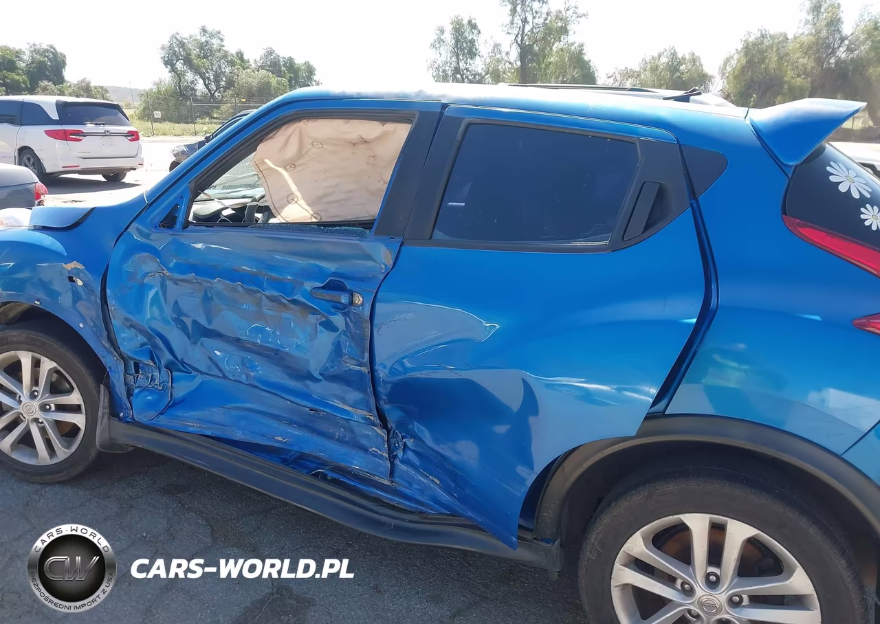 2011 Nissan Juke S VIN:JN8AF5MRXBT019153 - 6
