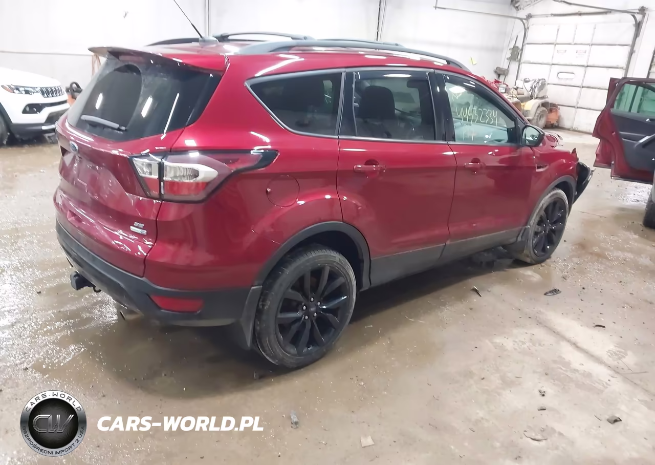 2017 Ford Escape Se VIN:1FMCU9G96HUB76626 - 4