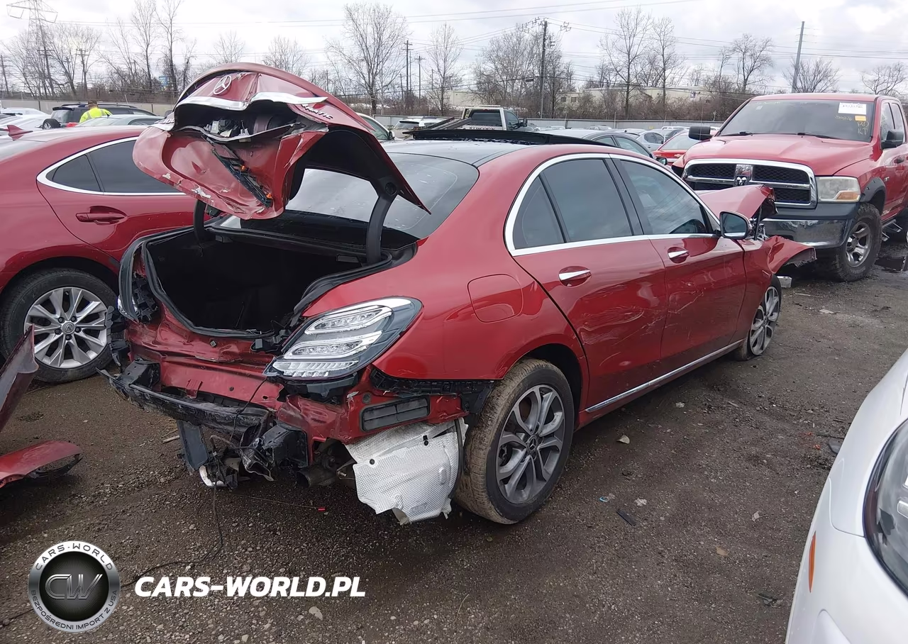 2017 Mercedes-Benz C 300 4Matic VIN:55SWF4KB2HU228690 - 4