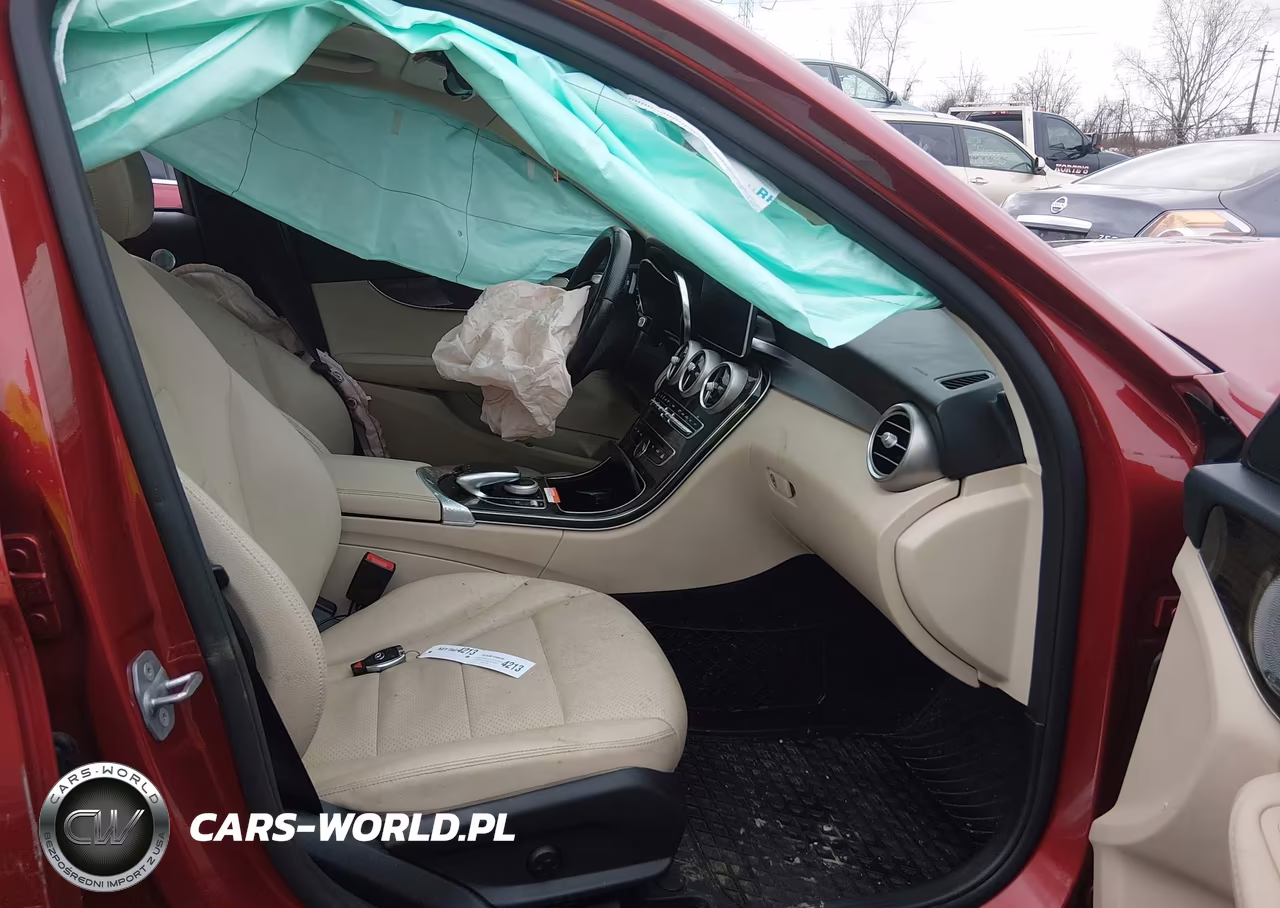 2017 Mercedes-Benz C 300 4Matic VIN:55SWF4KB2HU228690 - 5