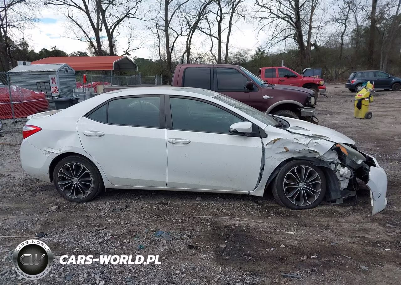 2015 Toyota Corolla S Plus VIN:5YFBURHE6FP269717 - 13