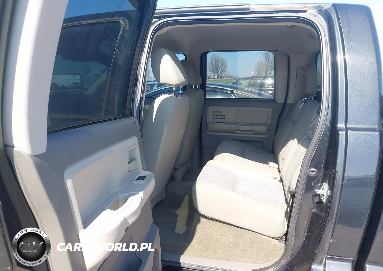 2007 Dodge Dakota Slt VIN:1D7HW48JX7S145346 - 8