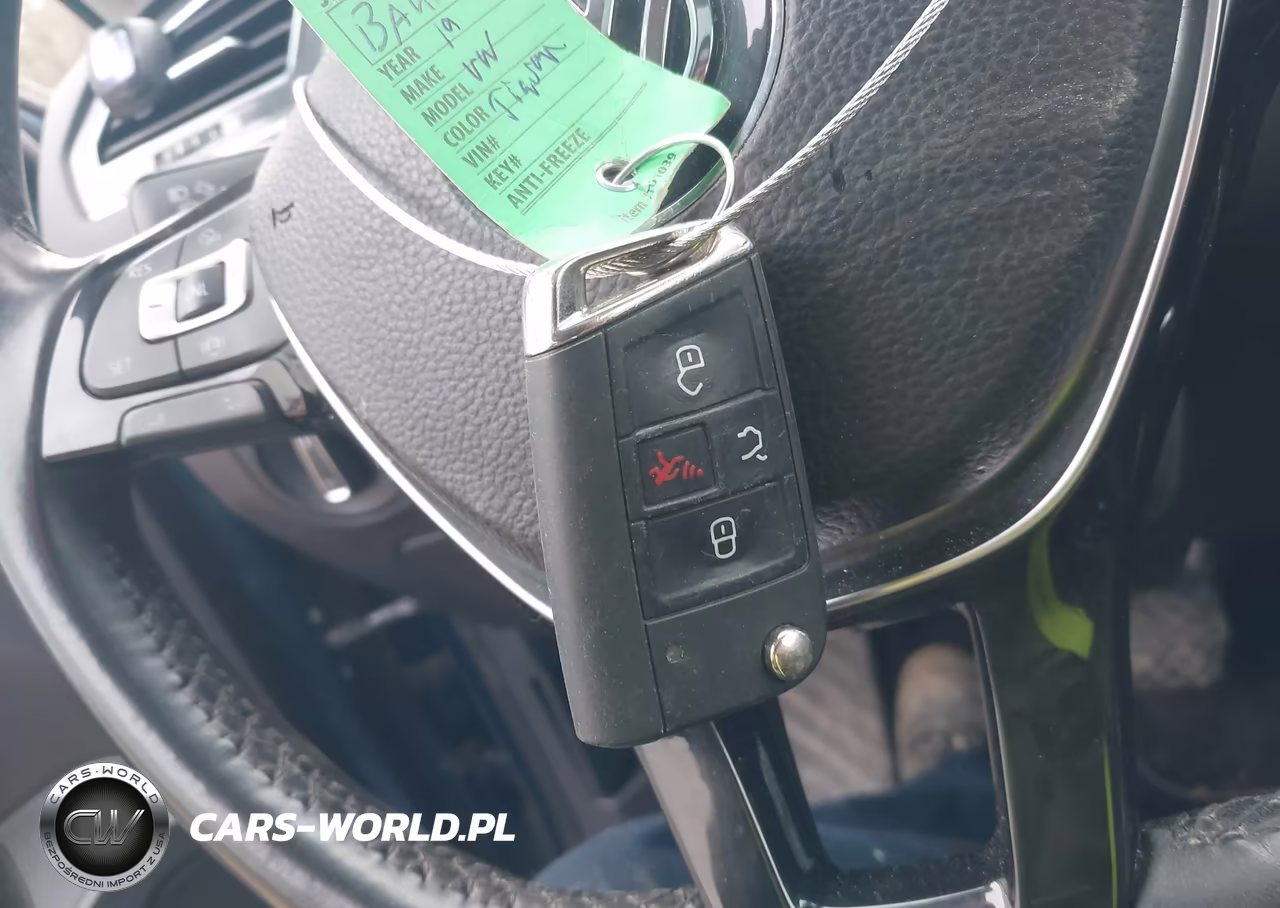 2019 Volkswagen Tiguan 2.0T Se-2.0T Sel-2.0T Sel R-Line-2.0T Sel R-Line Black VIN:3VV2B7AX8KM078681 - 11
