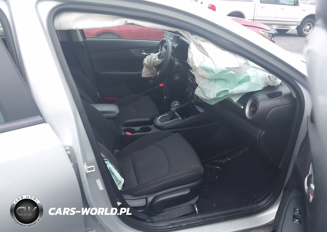 2021 Kia Forte Lxs VIN:3KPF24AD6ME327755 - 5