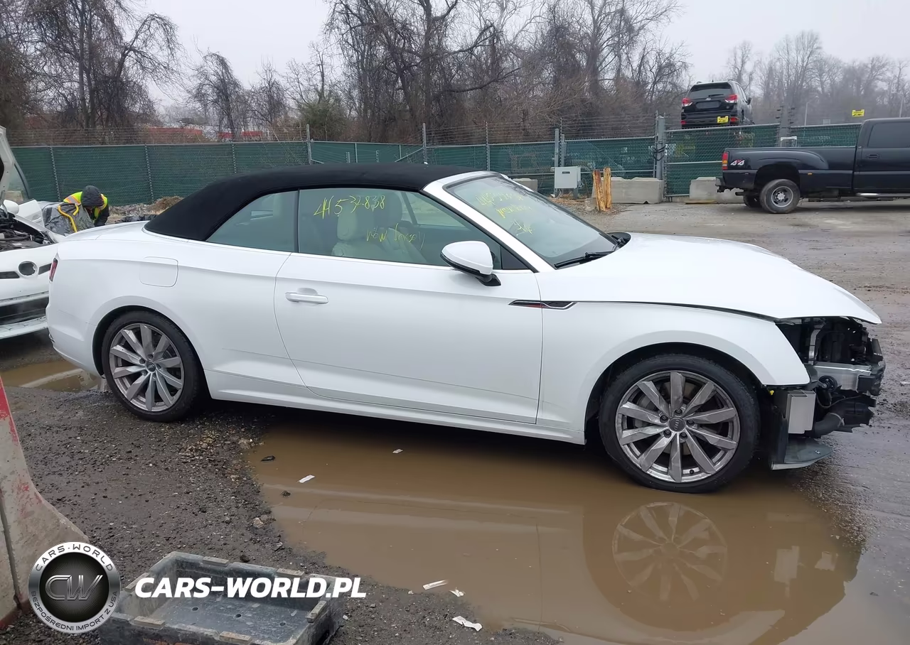 2018 Audi A5 2.0T Premium VIN:WAUWNGF52JN022056 - 13