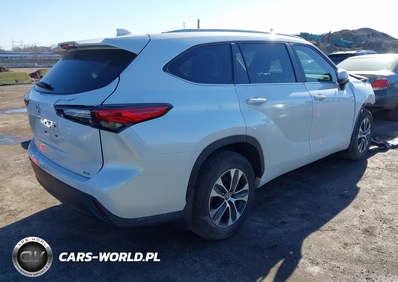 2023 Toyota Highlander Xle VIN:5TDKDRAH2PS519418 - 4