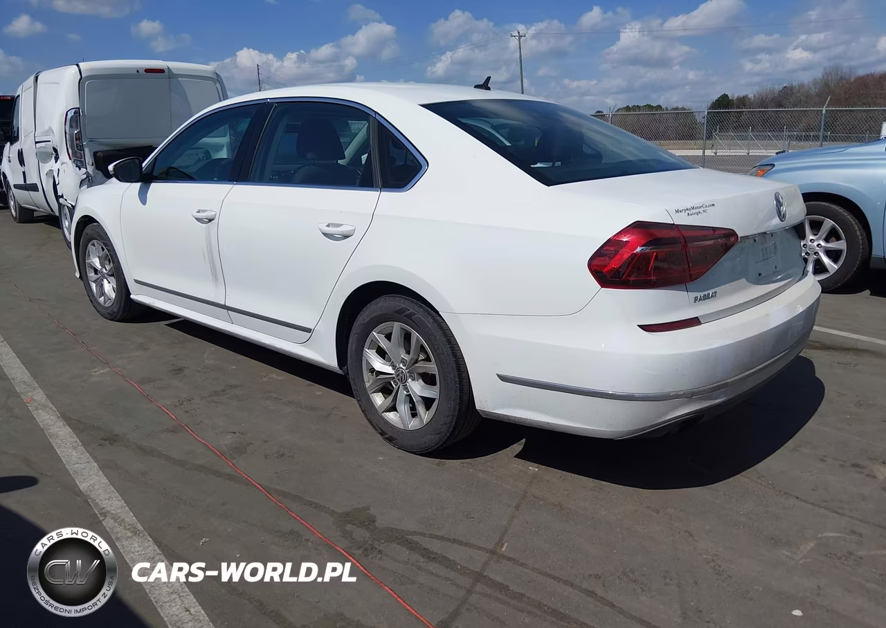 2017 Volkswagen Passat 1.8T S VIN:1VWAT7A35HC017915 - 3