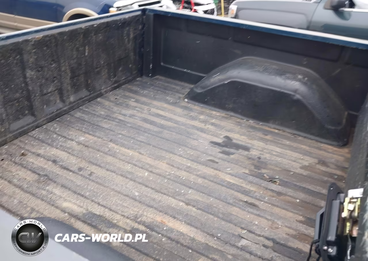 1985 Chevrolet K10 VIN:1GCEK14H7FF404876 - 8