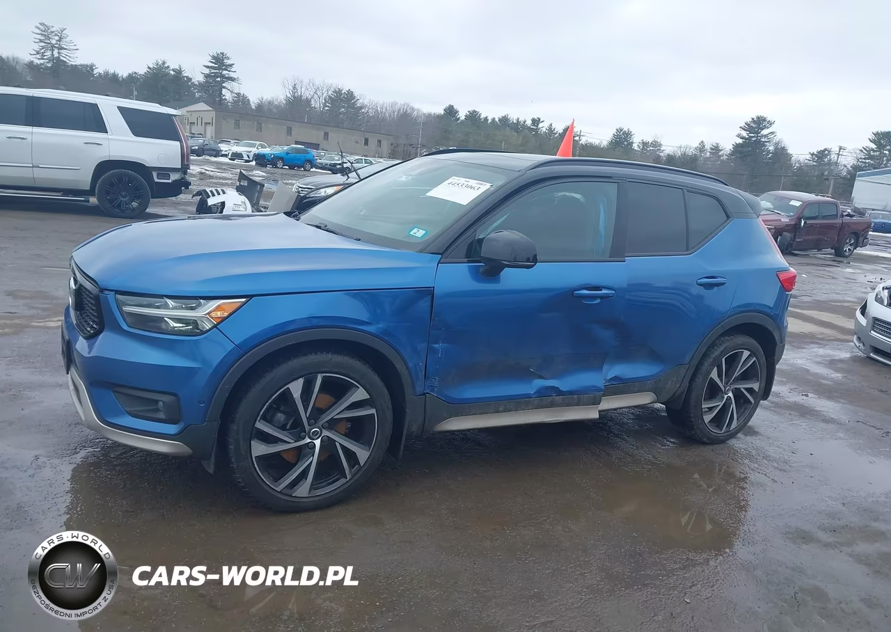 2019 Volvo Xc40 T5 R-Design VIN:YV4162UM0K2117612 - 14
