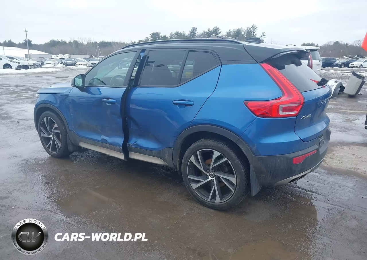 2019 Volvo Xc40 T5 R-Design VIN:YV4162UM0K2117612 - 3