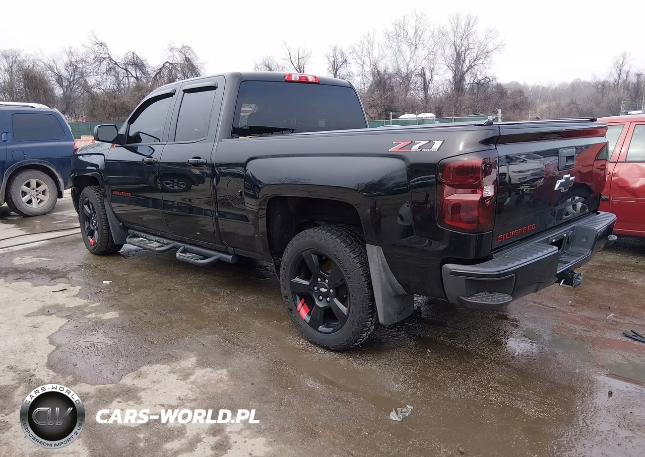 2018 Chevrolet Silverado 1500 2Lt VIN:1GCVKREC8JZ332126 - 3