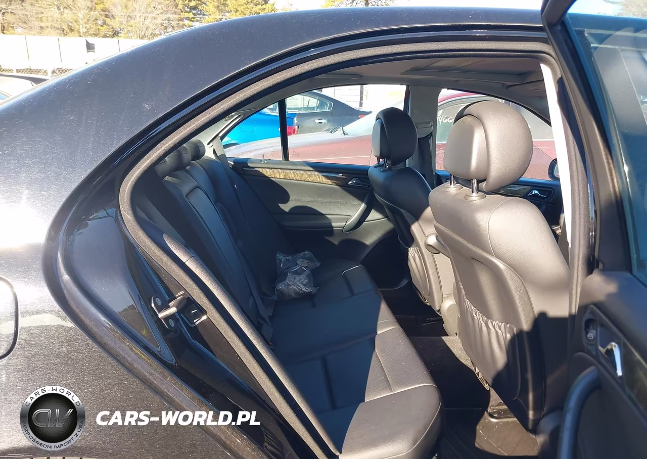 2007 Mercedes-Benz C 230 Sport VIN:WDBRF52H67F921957 - 8