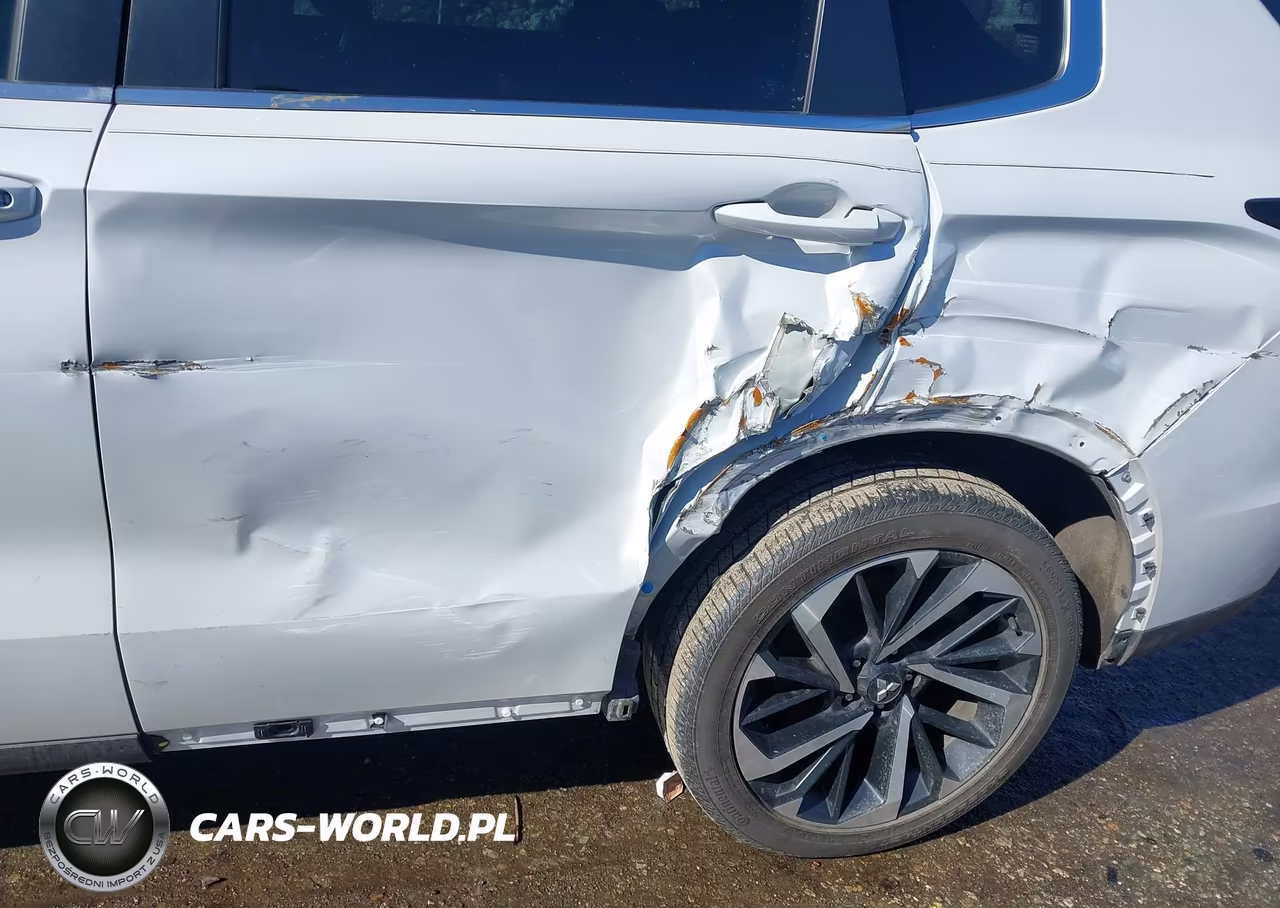2022 Mitsubishi Outlander Es 2.5 S-Awc VIN:JA4J4TA8XNZ041389 - 17