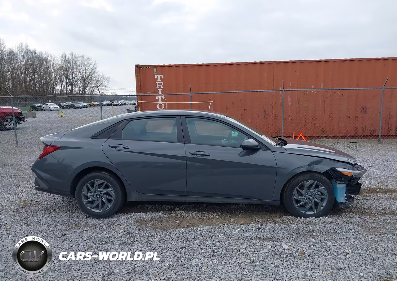 2024 Hyundai Elantra Hybrid Blue VIN:KMHLM4DJ4RU114404 - 14