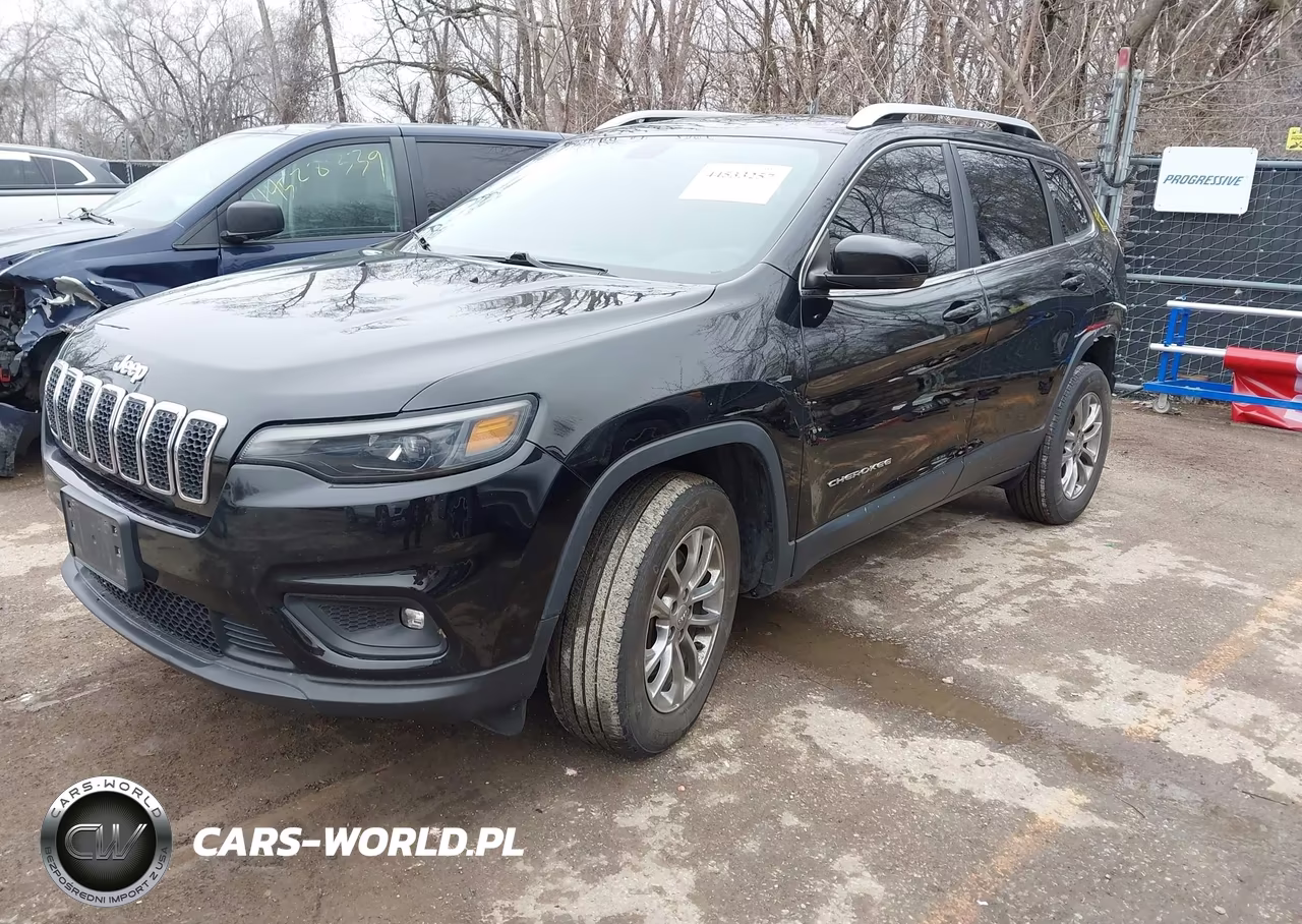 2019 Jeep Cherokee Latitude Plus 4X4 VIN:1C4PJMLB2KD398159 - 2