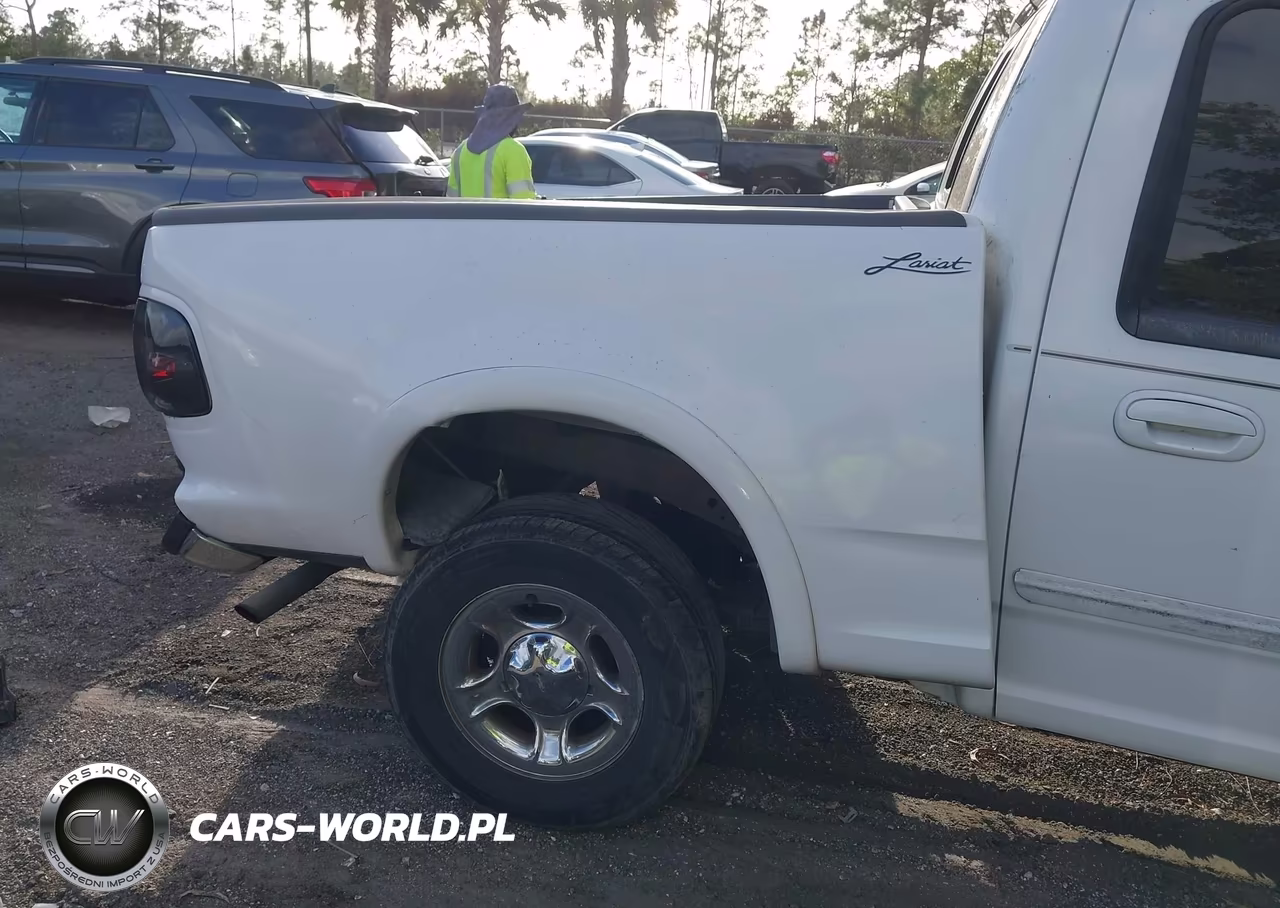 2001 Ford F-150 Harley-Davidson Edition-King Ranch Edition-Lariat-Xlt VIN:1FTRW07L61KE32121 - 6