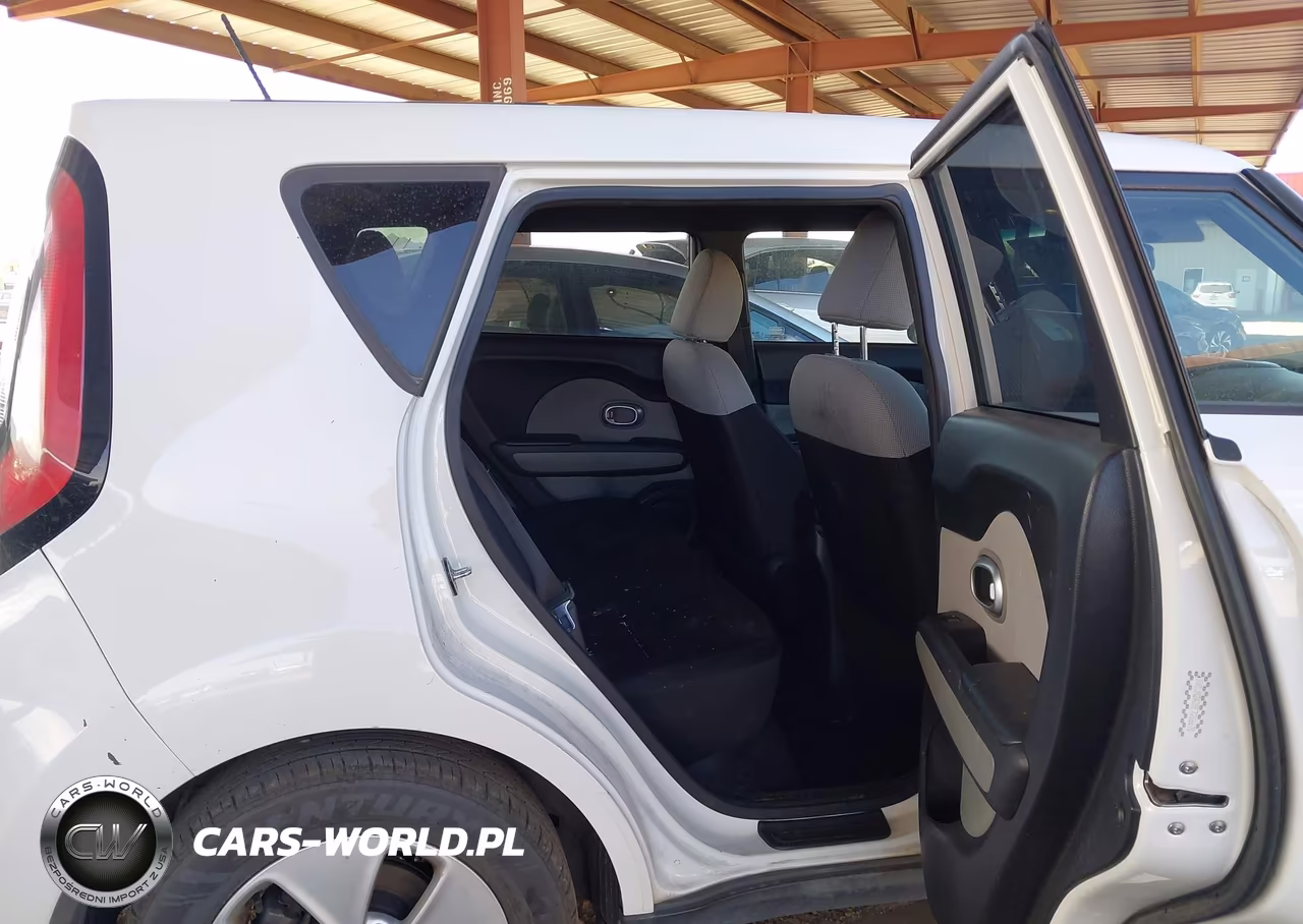 2015 Kia Soul VIN:KNDJN2A28F7206670 - 8