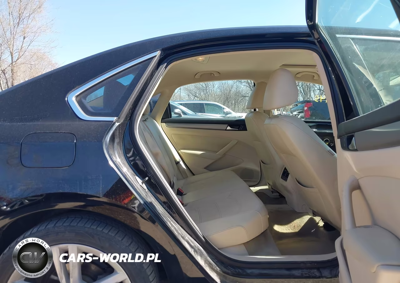 2014 Volkswagen Passat 2.0L Tdi Se VIN:1VWBN7A33EC010942 - 8