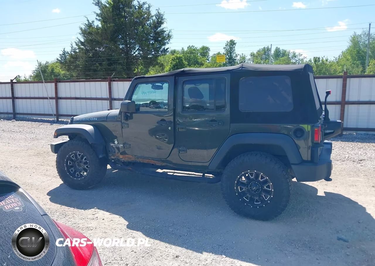 2015 Jeep Wrangler Unlimited Rubicon VIN:1C4BJWFG1FL777064 - 14