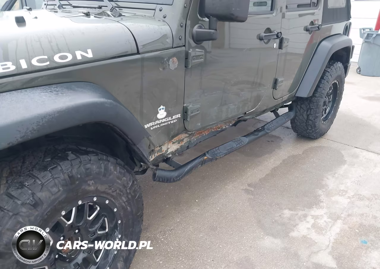 2015 Jeep Wrangler Unlimited Rubicon VIN:1C4BJWFG1FL777064 - 18