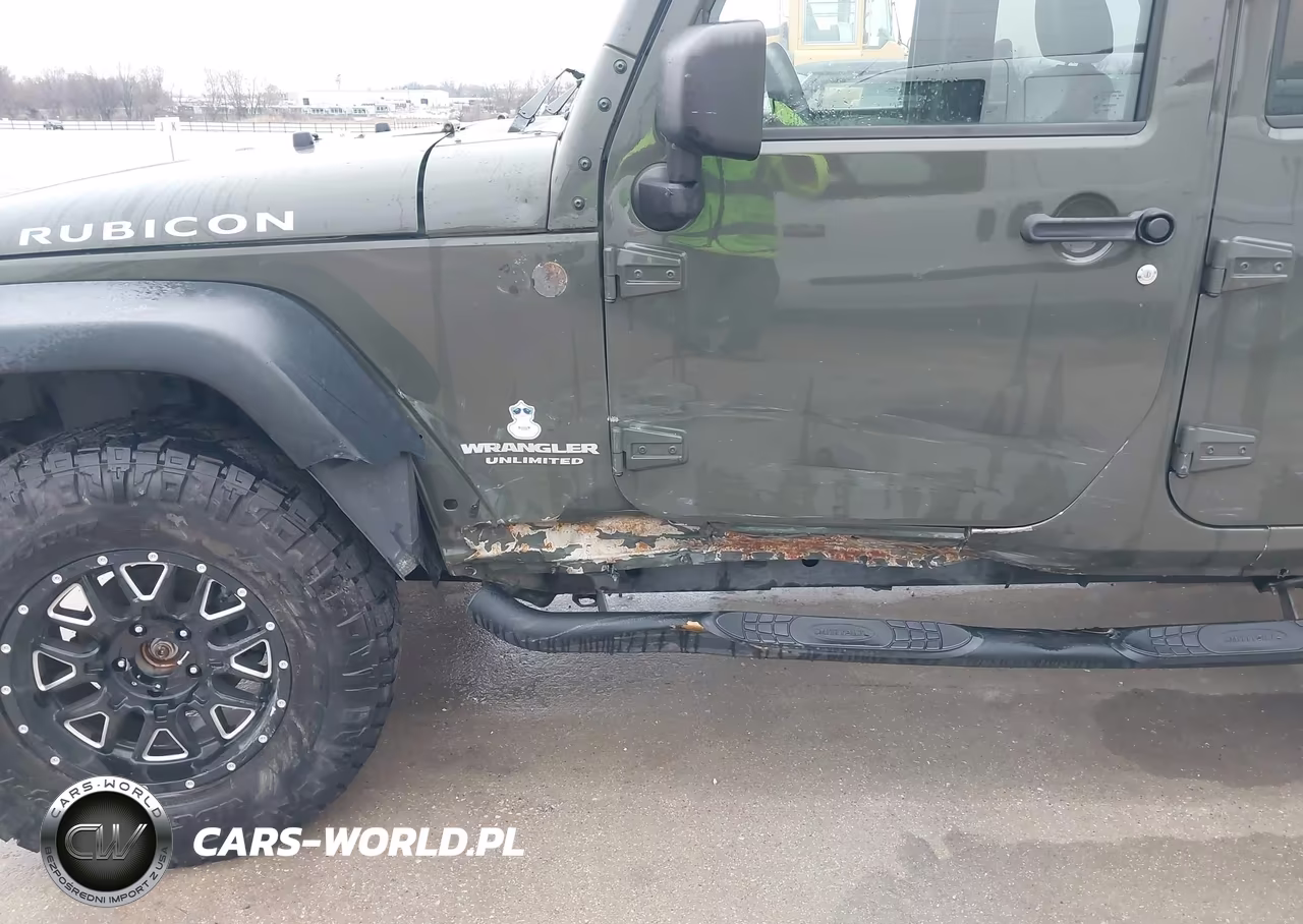 2015 Jeep Wrangler Unlimited Rubicon VIN:1C4BJWFG1FL777064 - 6