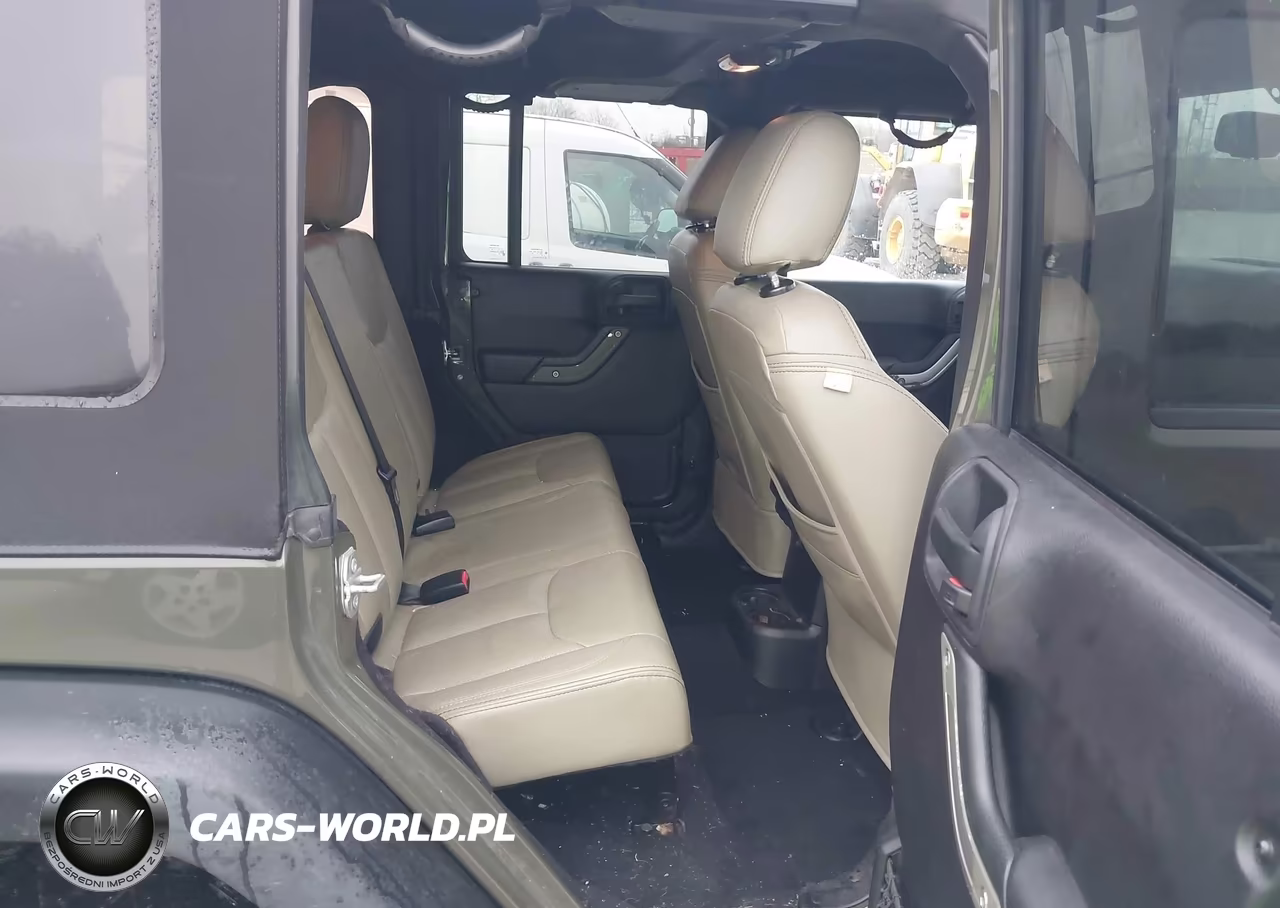 2015 Jeep Wrangler Unlimited Rubicon VIN:1C4BJWFG1FL777064 - 8