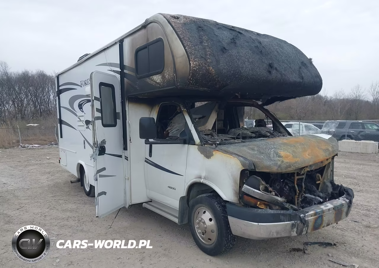 2014 Chevrolet Express Cutaway 4500