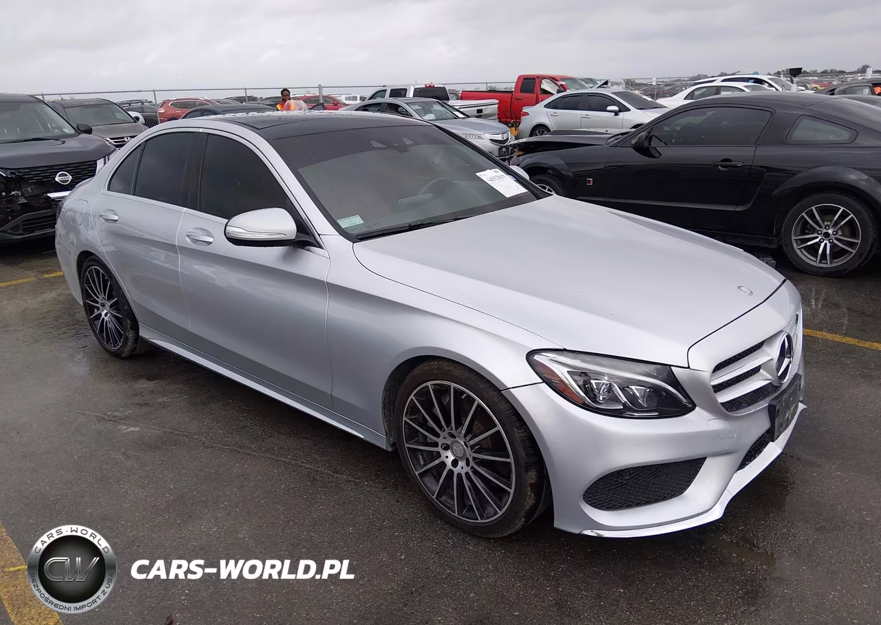 2015 Mercedes-Benz C 300 Sport