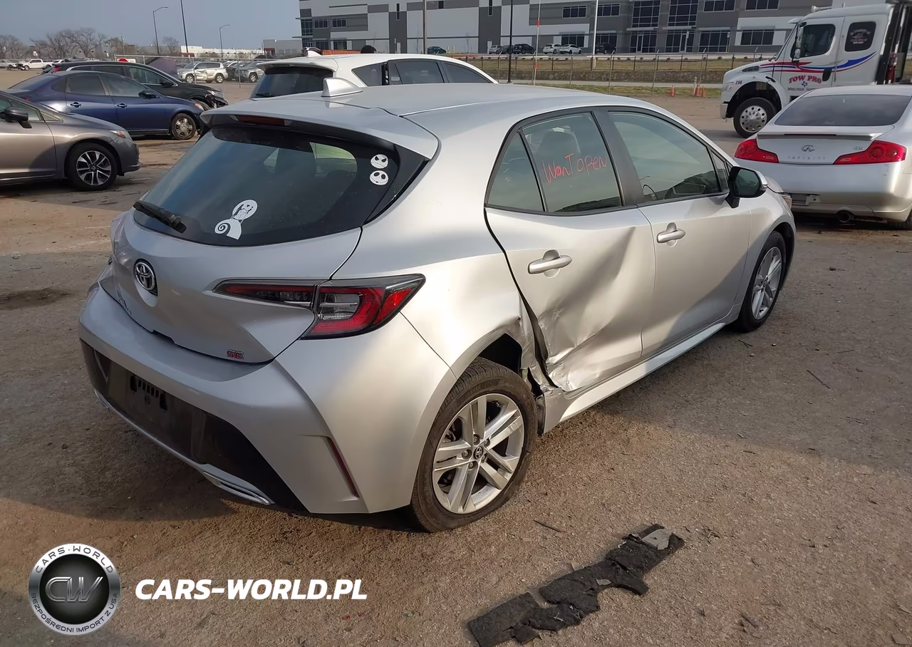 2020 Toyota Corolla Se VIN:JTND4RBE1L3094388 - 4