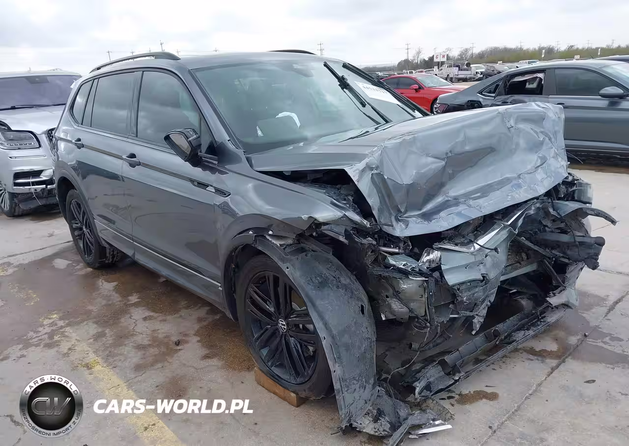 2022 Volkswagen Tiguan 2.0T Se R-Line Black