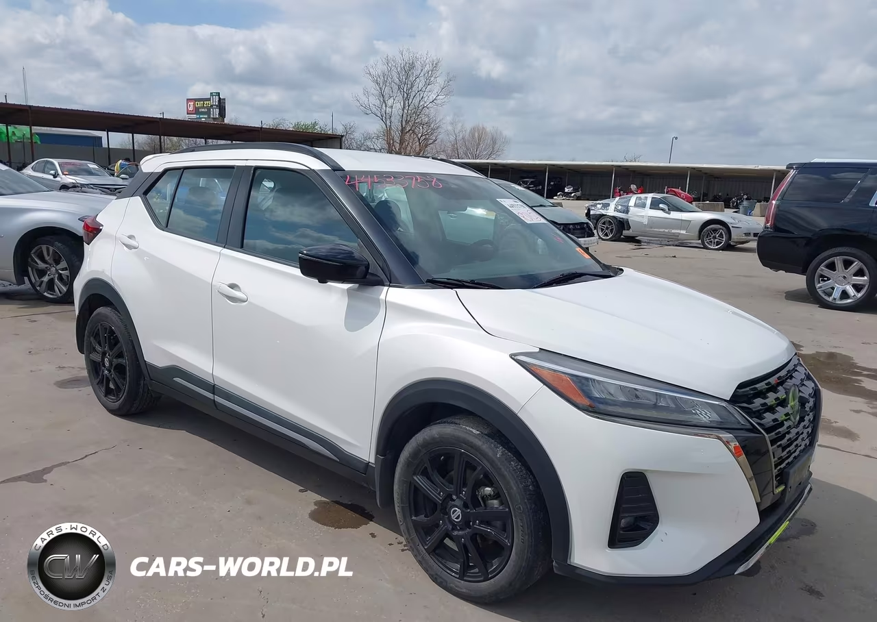 2021 Nissan Kicks Sr Xtronic Cvt