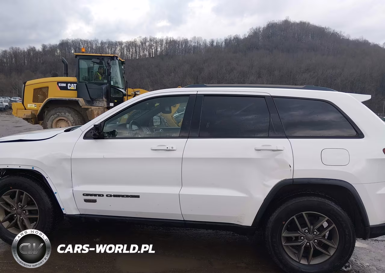 2016 Jeep Grand Cherokee 75Th Anniversary VIN:1C4RJFAG2GC506134 - 15