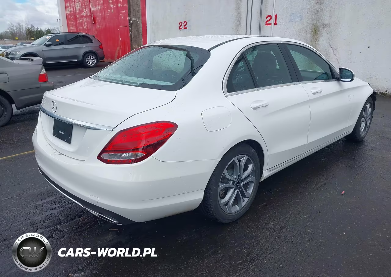 2017 Mercedes-Benz C 300 VIN:55SWF4JB5HU227213 - 4