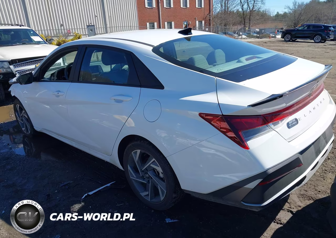 2025 Hyundai Elantra Sel Sport VIN:KMHLM4DG2SU065388 - 3