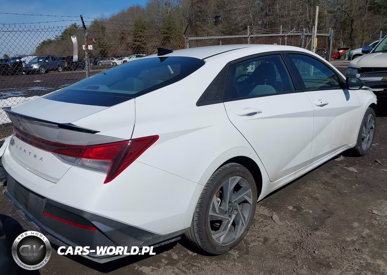 2025 Hyundai Elantra Sel Sport VIN:KMHLM4DG2SU065388 - 4