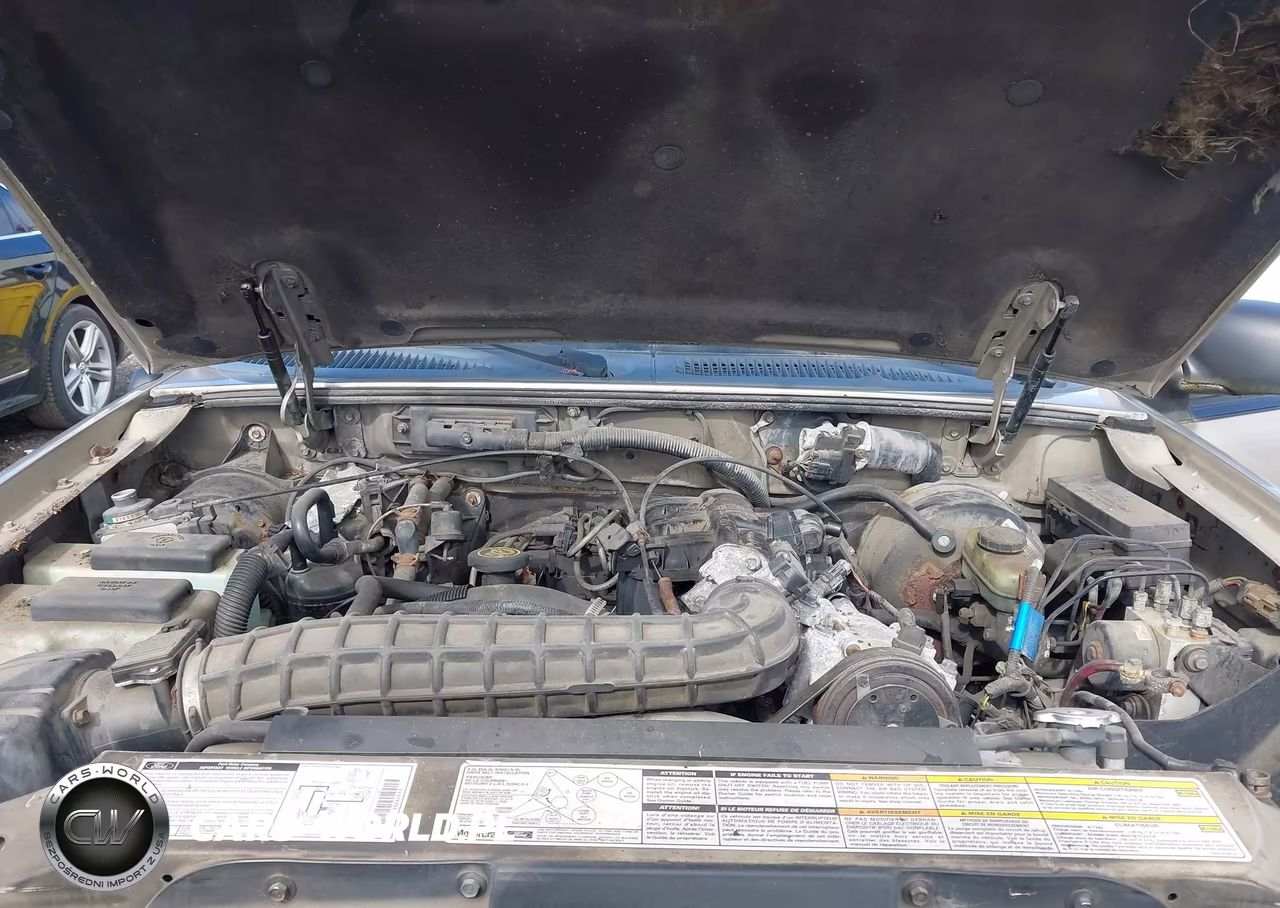 2000 Ford Explorer Xlt VIN:1FMZU73X2YUB38829 - 10