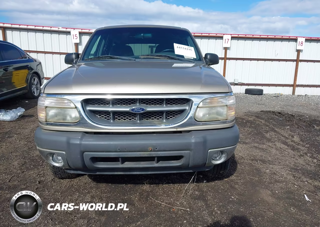 2000 Ford Explorer Xlt VIN:1FMZU73X2YUB38829 - 6